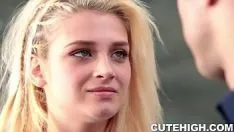 Redare Studenta Nimfomana Ce Zapaceste Pula