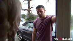 Se Fute Cu Vecina Lui Matura Cand Se Duce Sa O Ajute La Treaba Xxx Hardcore Porno