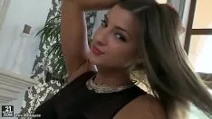Redare Creola superba cu fundul bombat si cu tatele perfecte