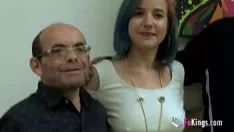Reproduzir Mulheres que transam com turistas na capital