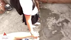 Fiica vitregă latina primește o dracu’ tare și rapidă de la tatăl ei vitreg în public