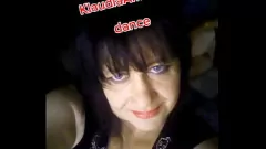 Reproducir Klaudia Amber en medias en solitario con grandes tetas naturales