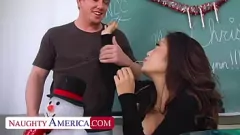 Play Amateur Asian Kaiya Lynn Takes a Big Dick and a Cumshot for Xmas Bonus