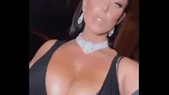 Oynat Shemale Angela White & Bhad Bhabie Gooner Girlcock Orgy