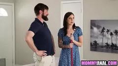 Reproducir Moreta MILF Nikki Zee's Hardcore Anal Adventure