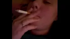 Oynat Amatör Milf Abby'nin Vahşi Ormanlık Orgy: Sigara Sıcak Hikayesi
