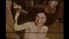 Reproducir Trío interracial retro: estrellas porno peludas de los años 70