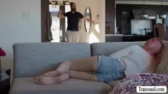 Odtwórz Pasierbica T-Girl zostaje odbywa się na okręgu przy pasierbach