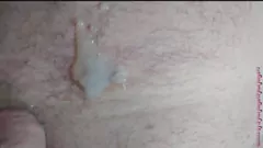 Redare Plictisit după muncă: joc anal amator cu dildo și cumshot